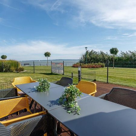 Royal Cafe Apartman 凯斯特海伊 外观 照片